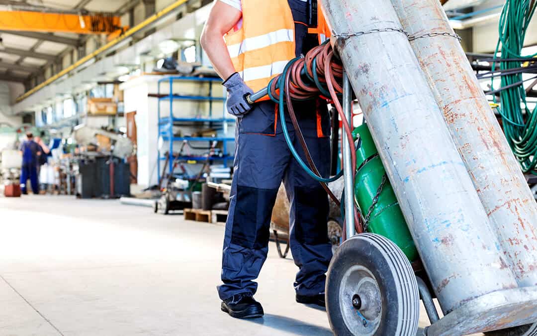 Safety with handling gas cylinders