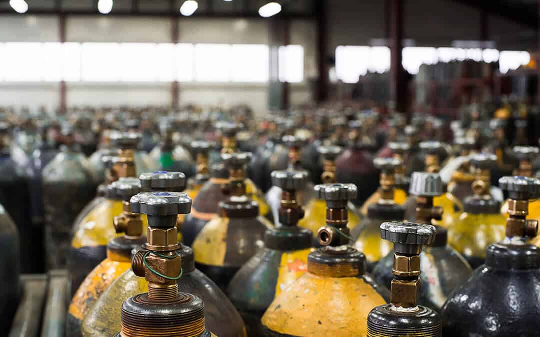 A large amount of gas cylinders lined up