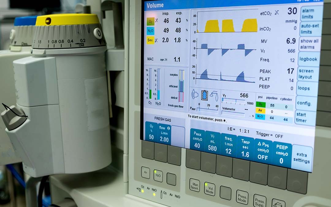 The use of gases in anesthesia: monitor